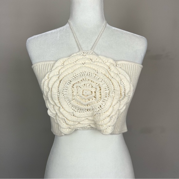 NWT ANTHROPOLOGIE FLAT WHITE KNIT FLORAL CROPPED HALTER TOP SIZE LARGE - Picture 8 of 15